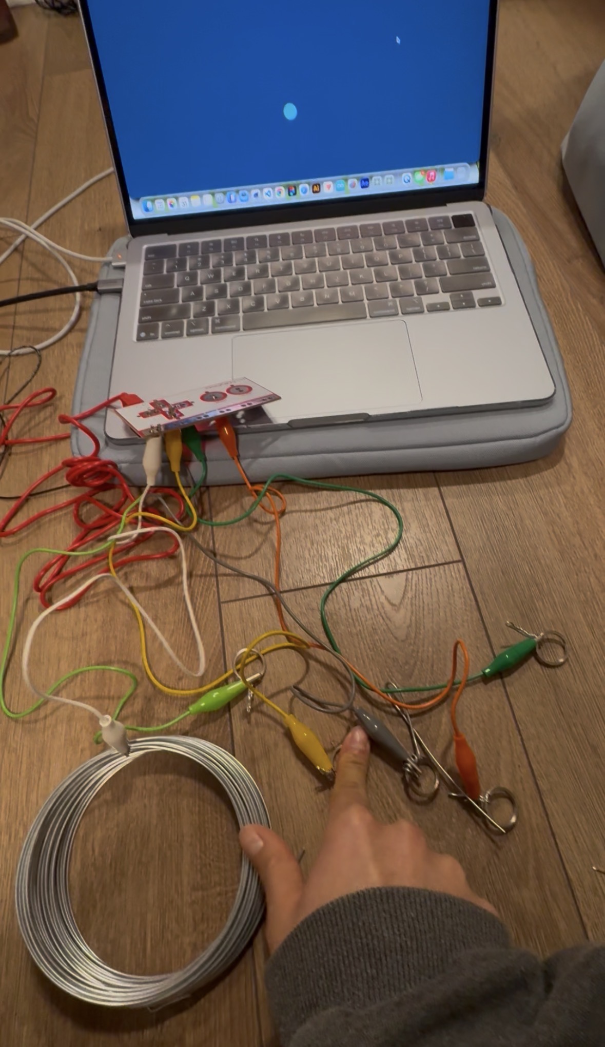 The rings plus a different code, where the arrows move the ball through the screen.