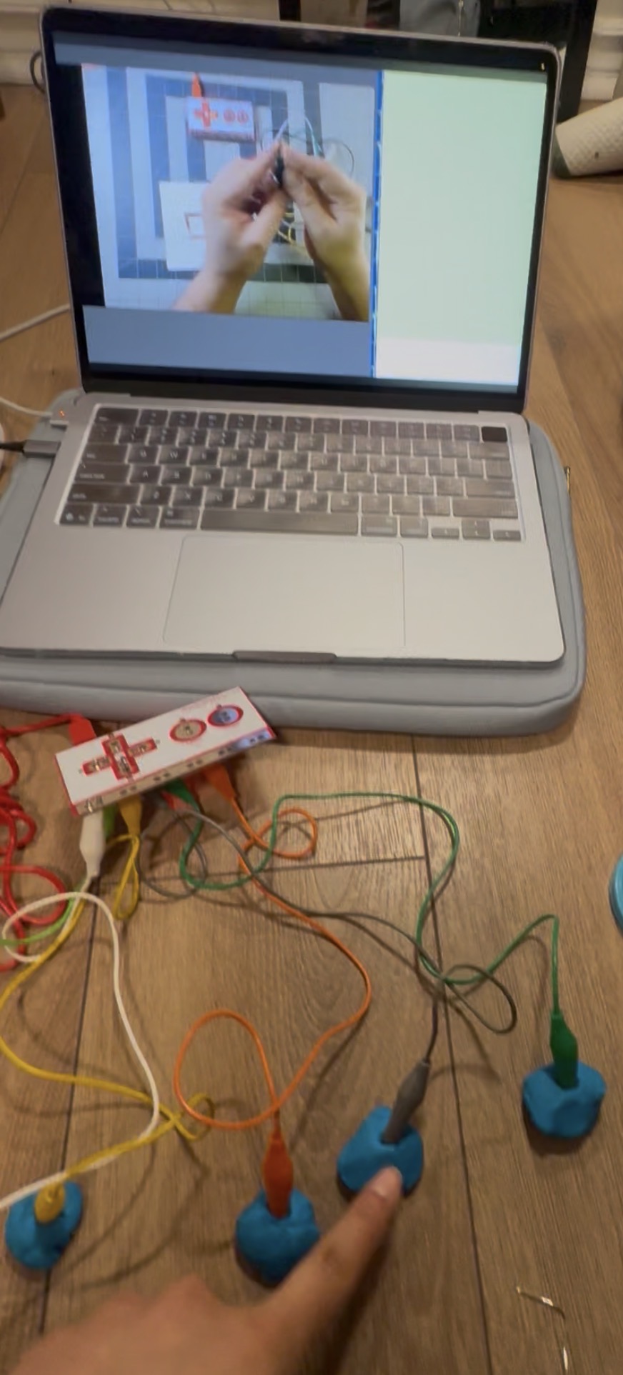 This is the example, when I used the playdough to pause the video and adjust the volume. 